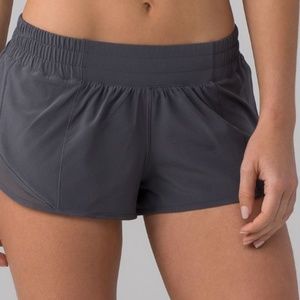 Lululemon Hotty Hot Short II (2.5")